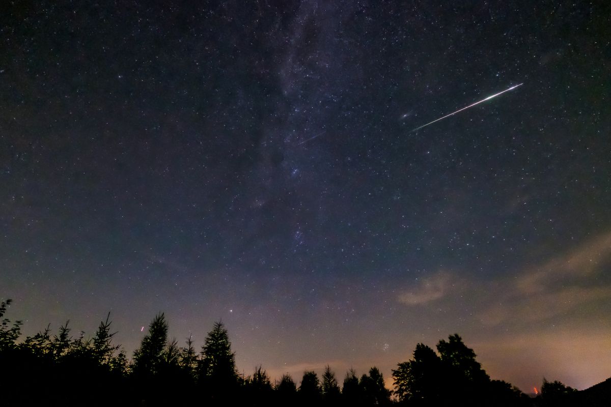 1時間に最大100個の流星が出現、2026年最大の天体ショー「ペルセウス座