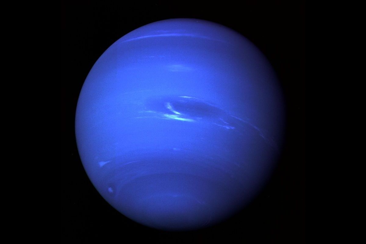 米航空宇宙局（NASA）の探査機ボイジャー2号が1989年の夏に撮影した海王星（NASA/JPL）