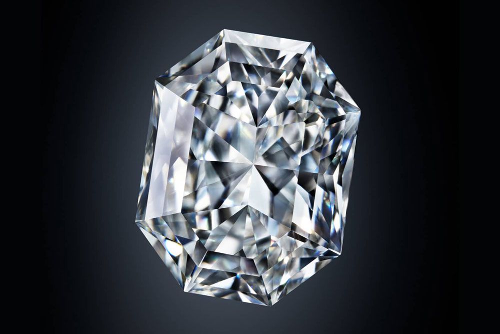 Swarovski Created Diamonds。創業者の「Diamond for Everyone」を継ぐライン。銀座店の専用スペースで、IGI認証とサステナビリティの背景を伝える。
