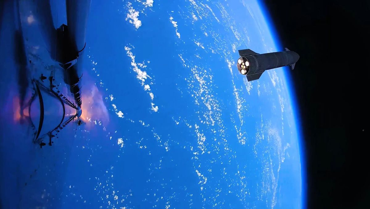 スターリンクから撮影された軌道上のシップ。13回目の飛行テストにて撮影 (c)SpaceX
