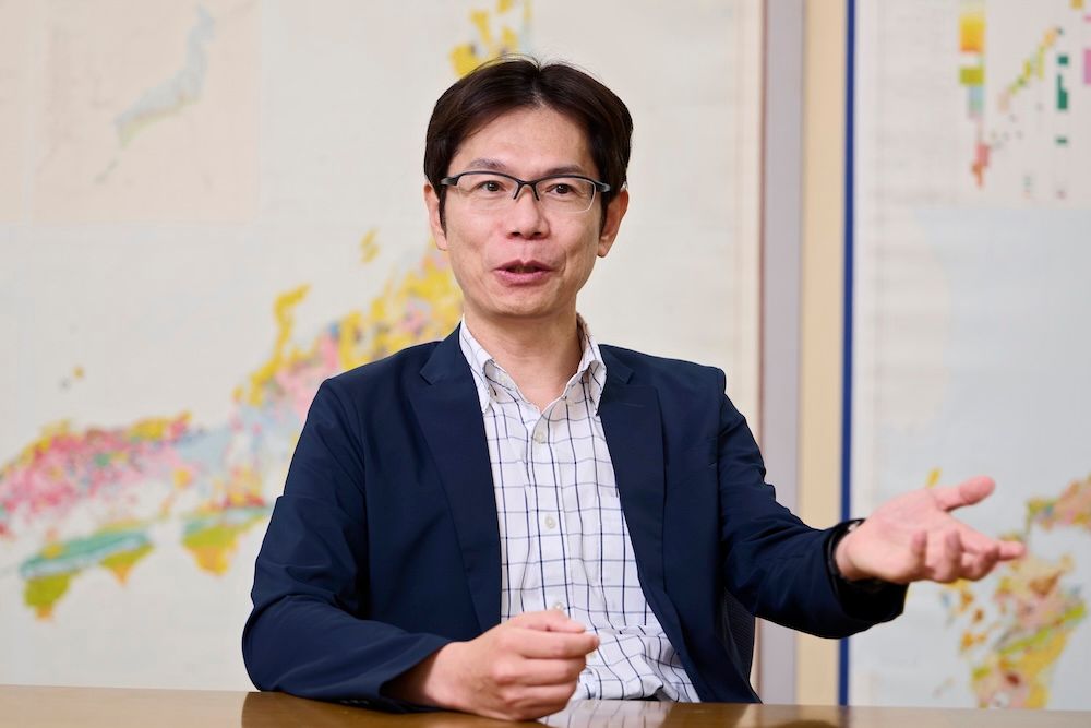 産業技術総合研究所 地質調査総合センター 地質情報研究部門シームレス地質情報研究グループ長 内野隆之