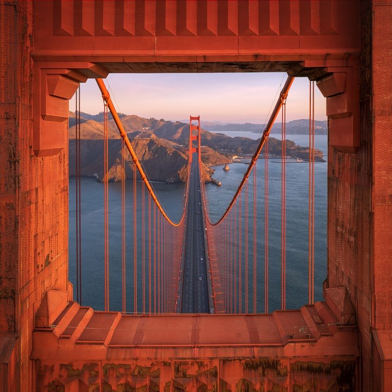 「ゴールデン・ゲート・ブリッジ（Golden Gate Framed）」 トップ101、ファイナリスト。Marcin Zajac, Poland - International Aerial Photographer of the Year 2026
