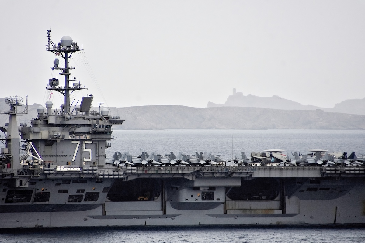 米海軍、空母1隻の燃料交換・整備に8000億円支出へ 「トルーマン」が