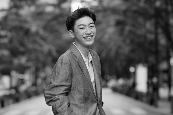 藤田岳◎MoonJapan代表取締役Co-CEO。2004年生まれ。インターナショナルスクール、私立中学校、留学先のカナダの公立高校など、さまざまな教育環境を経験する。ユーグレナのFutureサミットメンバー、キャリア教育系NPO、アパレルブランド立ち上げなどを経験し、24年2月にMoonJapanを創業。文部科学省アントレプレナーシップ推進大使としても活躍する。