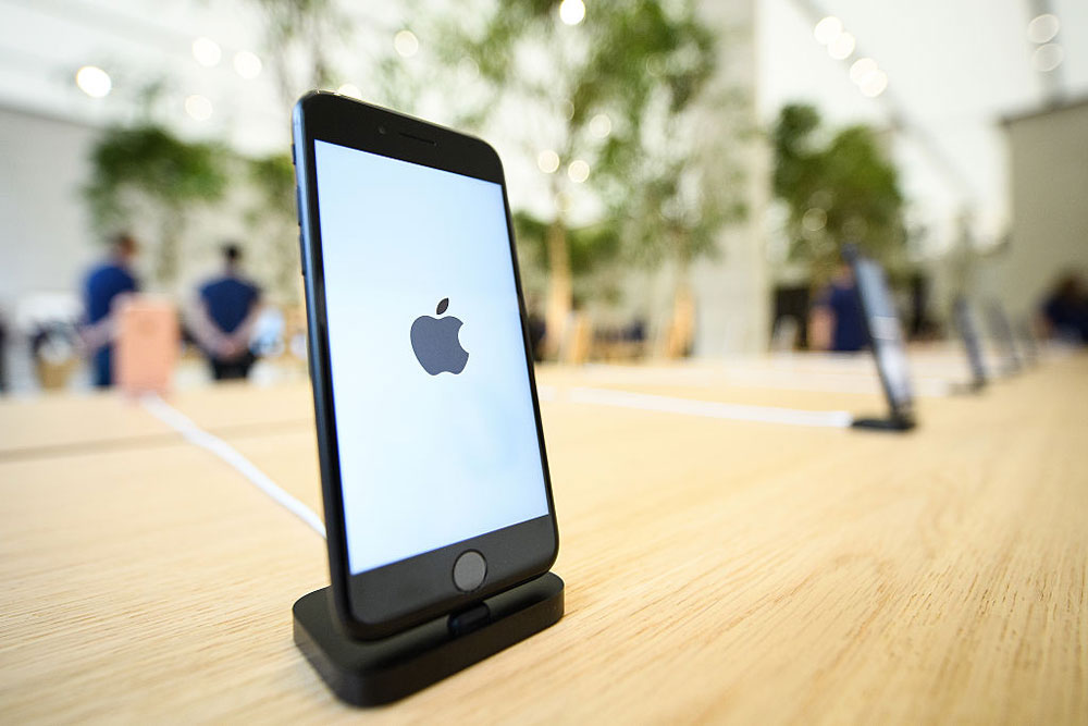 Apple - iPhone8♡30日より2000円値上げ 美品］Apple iPhone8/64GB/電池健康82%/HW133