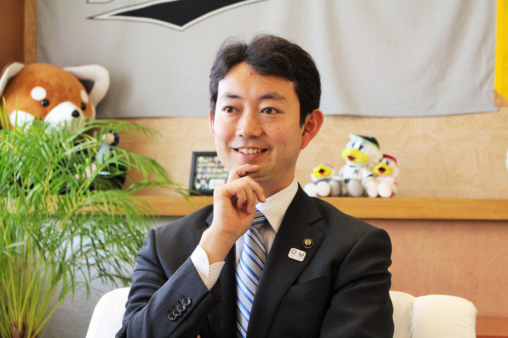 新品即決 借金600億円を返済した千葉市長の「NO」と言える行政 Forbes | 彫刻・オブジェ