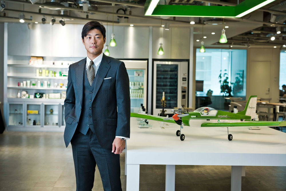 底知れない男のビジネス哲学が共鳴したオーダースーツ | Forbes JAPAN 公式サイト（フォーブス ジャパン）
