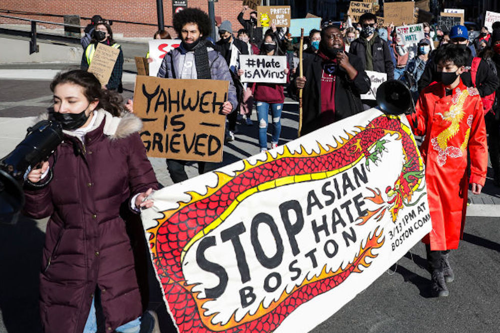 米国から広がる #StopAsianHate 声をあげたアジア系スターたち