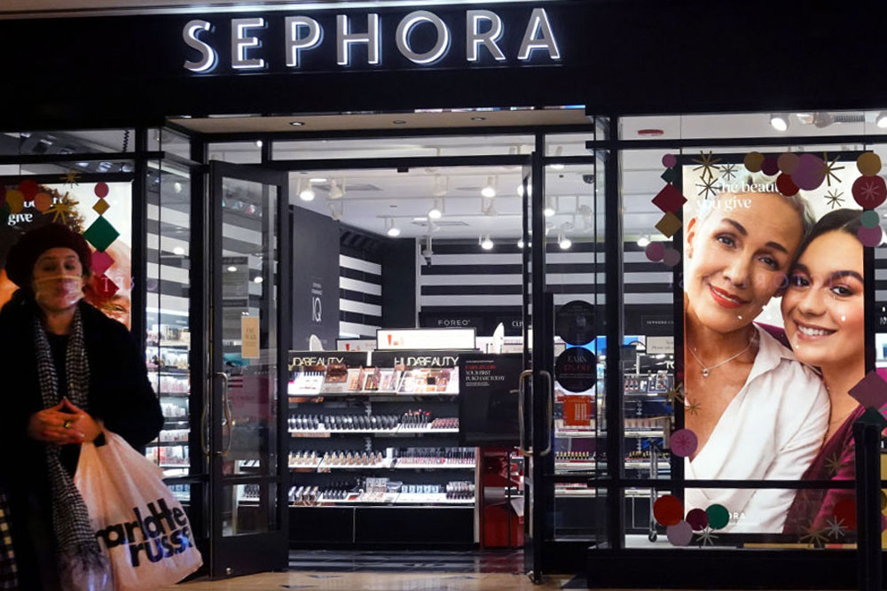 米コスメ専門店セフォラ、有色人種の創業者支援プログラムに注力