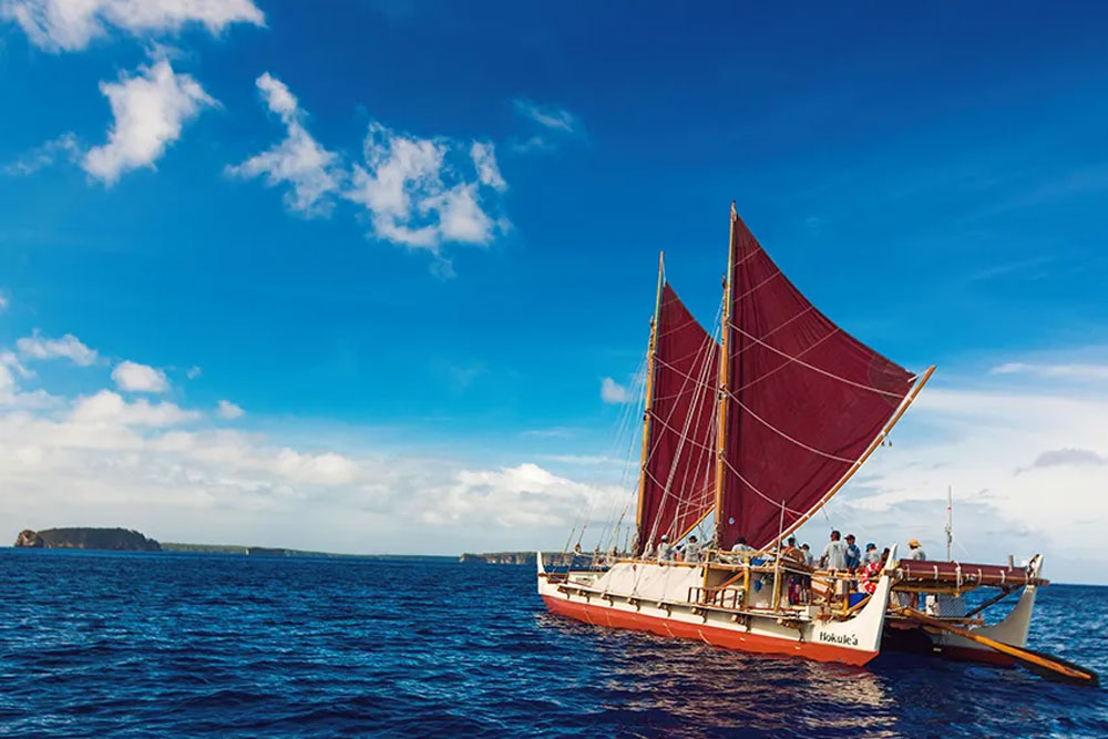 ポーランド空挺旅団セットレザボアイヌッズ ハワイの伝統航海カヌー「ホクレア」乗組員が語る、旅と海からの学び