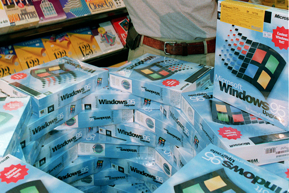 OSの発売日に行列ができるほどの社会現象 Windows 95発売日