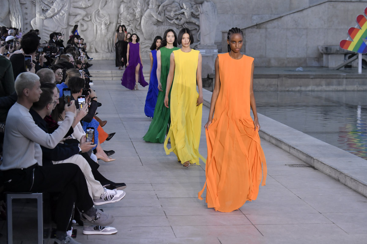 100周年を迎えた「アクリス」に見る、ブランドと不易流行 | Forbes