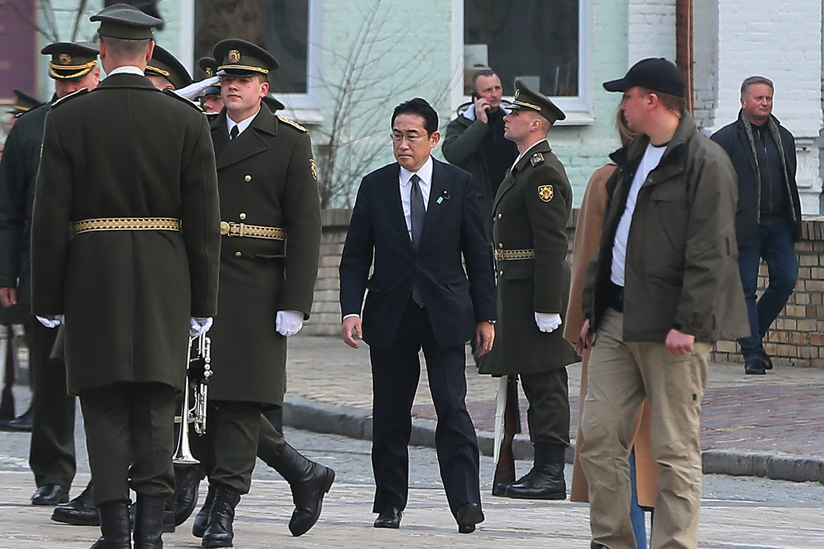 岸田首相のウクライナ訪問、日米で異なる国家の機密への考え方 Forbes JAPAN 公式サイト(フォーブス ジャパン)