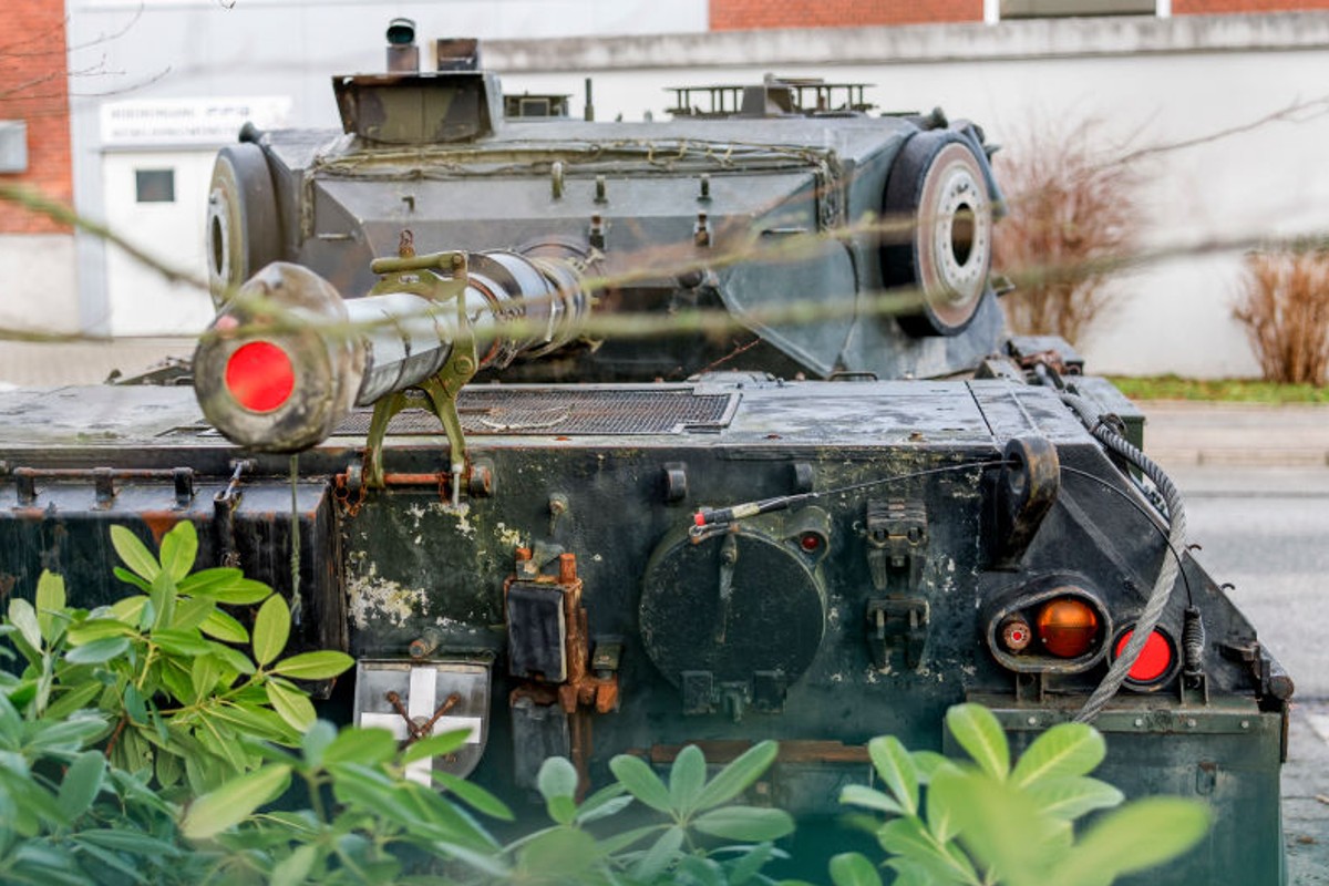 ウクライナへ供与された戦車、使用する砲弾の種類が乗員の生死を分ける