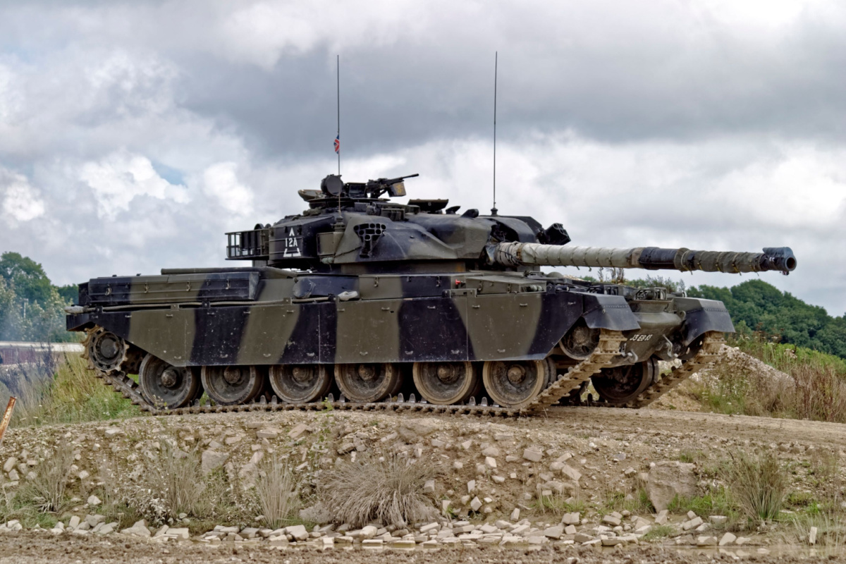 60年前の英戦車「チーフテン」 ウクライナが近く入手か | Forbes JAPAN