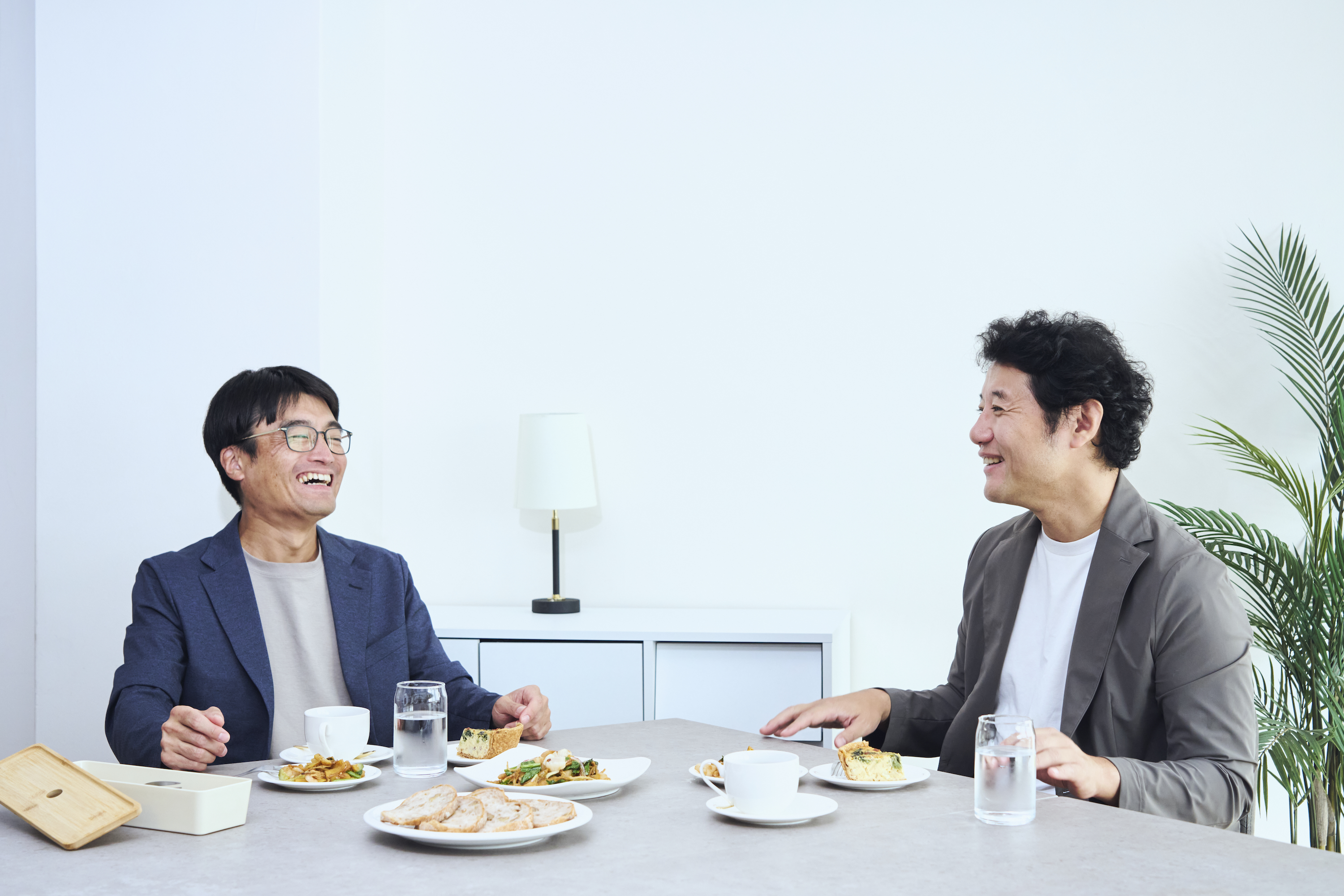 人手不足時代のサービス業に「人の価値」を取り戻せ　入山教授と語る、新概念・サービステックの肖像 | Forbes JAPAN 公式サイト（フォーブス ジャパン）