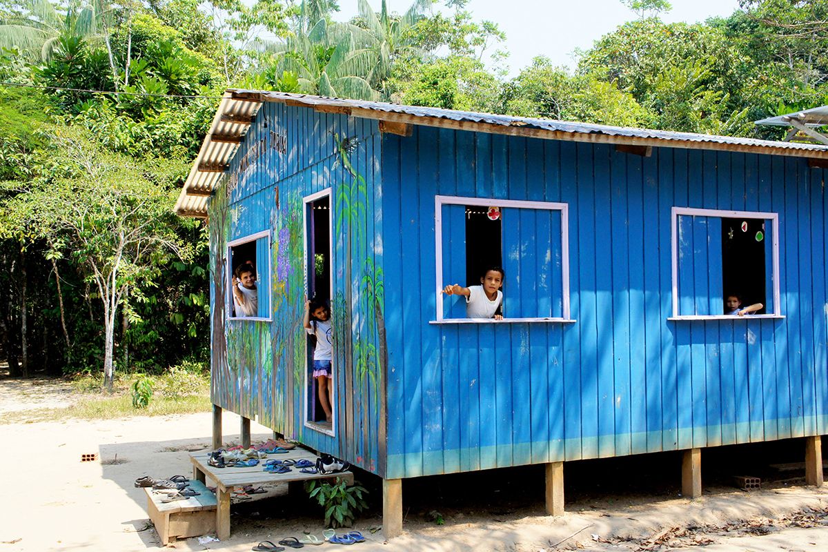 最初につくった村の学校