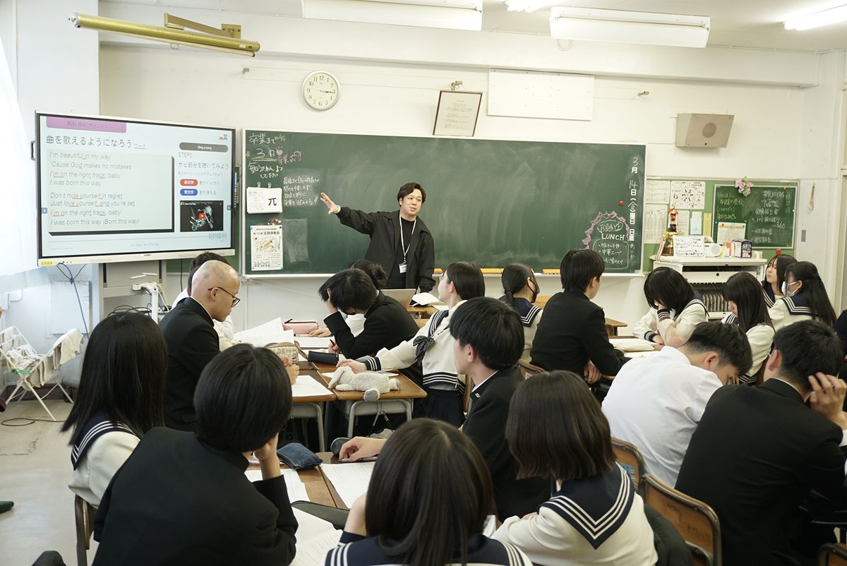 教材の制作・監修に関わった吉川佳祐氏の公開授業が行われた