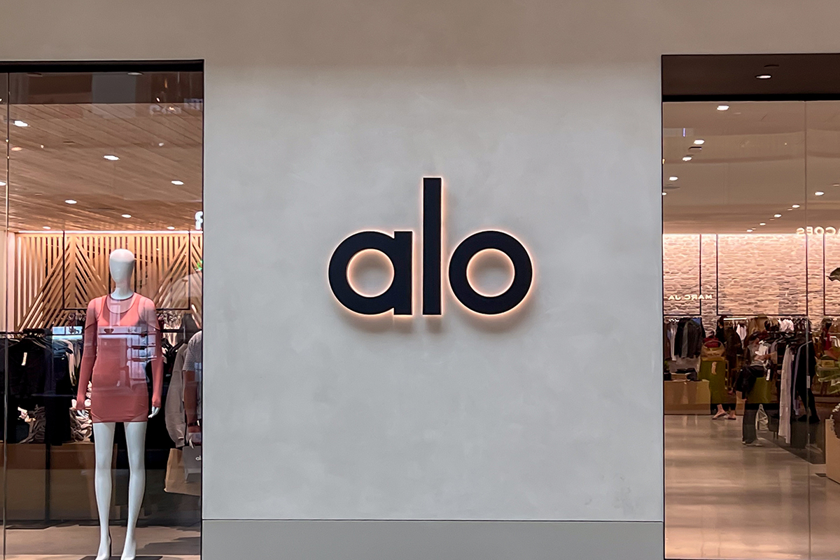 王者ルルレモンの強敵「Alo Yoga」を生んだ起業家2人の正体 | Forbes