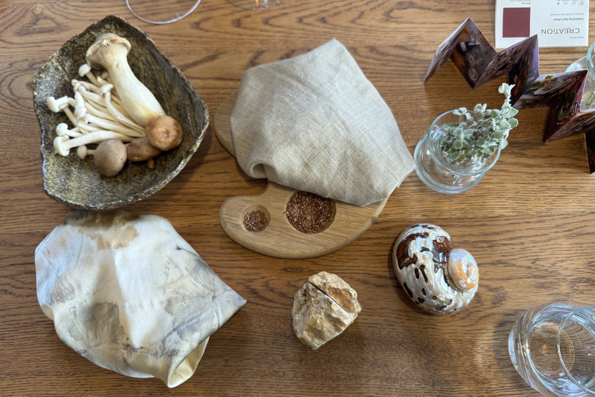 味覚だけでなく、五感をフルに使うことで脳に記憶させるための様々な「教育補助ツール」