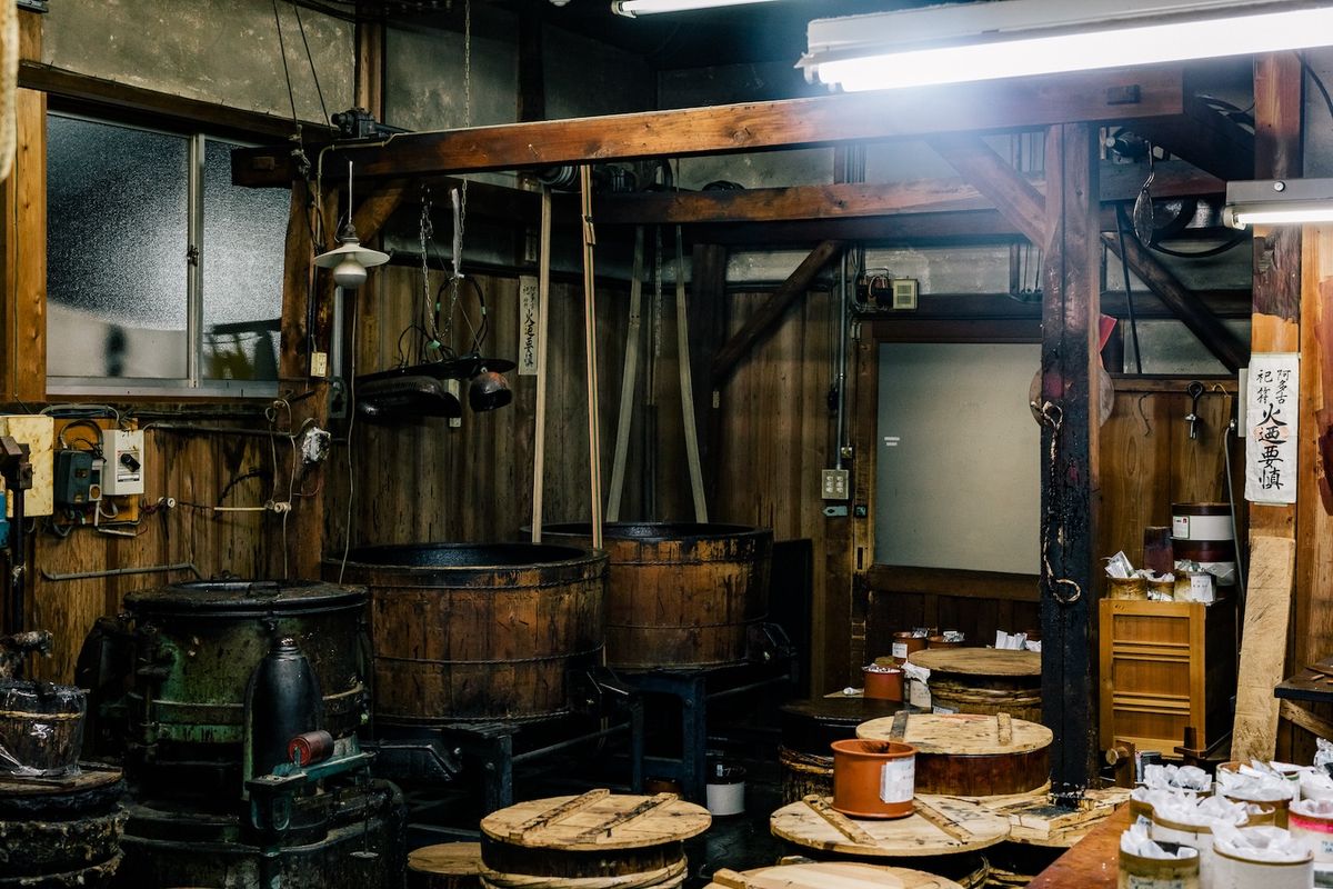 京都にある堤淺吉漆店