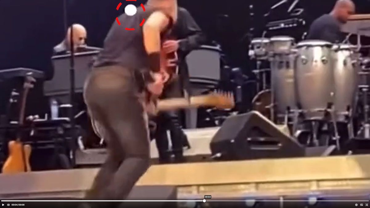 トランプ米大統領は21日、スプリングスティーンにゴルフボールをぶつける動画をSNSで公開した（トゥルース・ソーシャルのスクリーンショット）