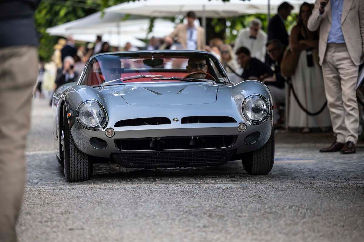 1億円超えの希少なクラシックスポーツカーをイタリア地方警察が