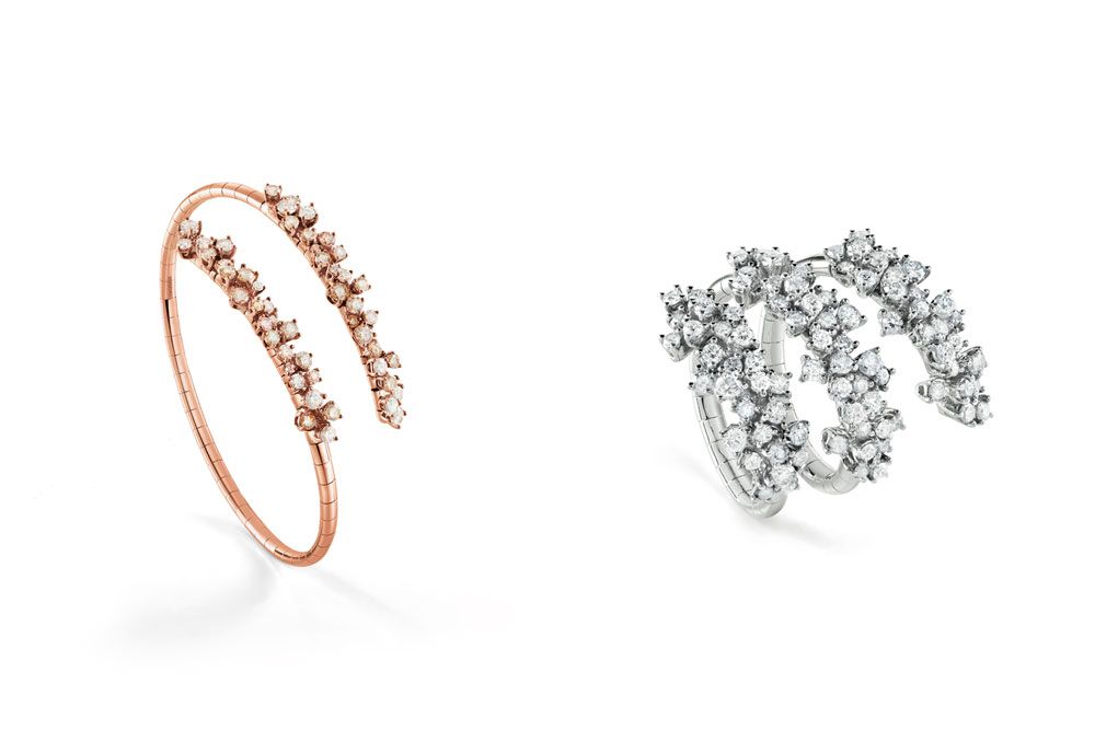 〈ミモザ〉コレクションより、左：ブレスレット（PG、ダイヤモンド、ブラウンダイヤモンド）￥1,342,000、右：リング（WG、ダイヤモンド）￥1,727,000〈すべてダミアーニ／ダミアーニ 銀座タワー tel:03-5537-3336〉