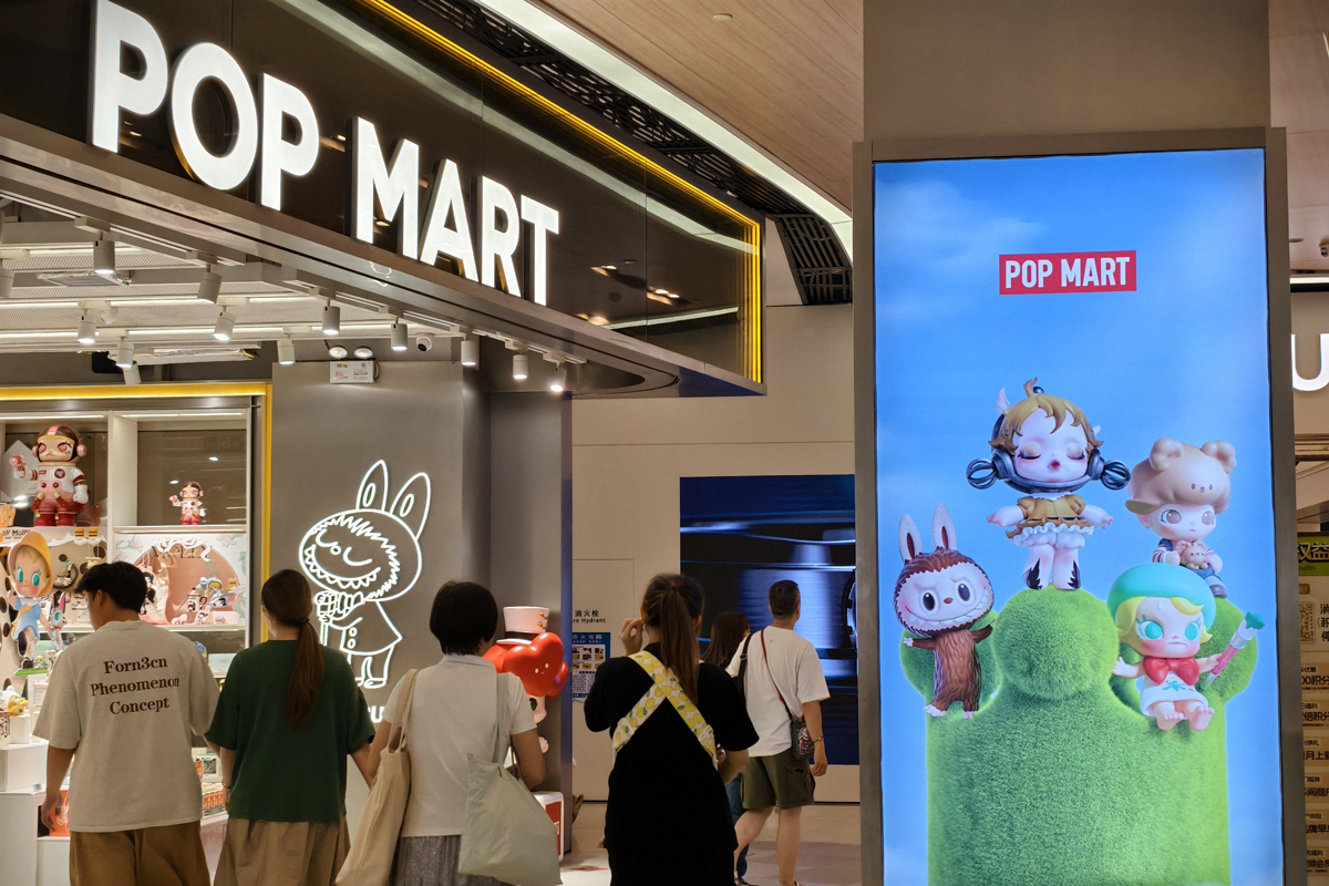 ラブブ」人気でPOP MART創業者が中国10位の富豪に、資産3.3兆円