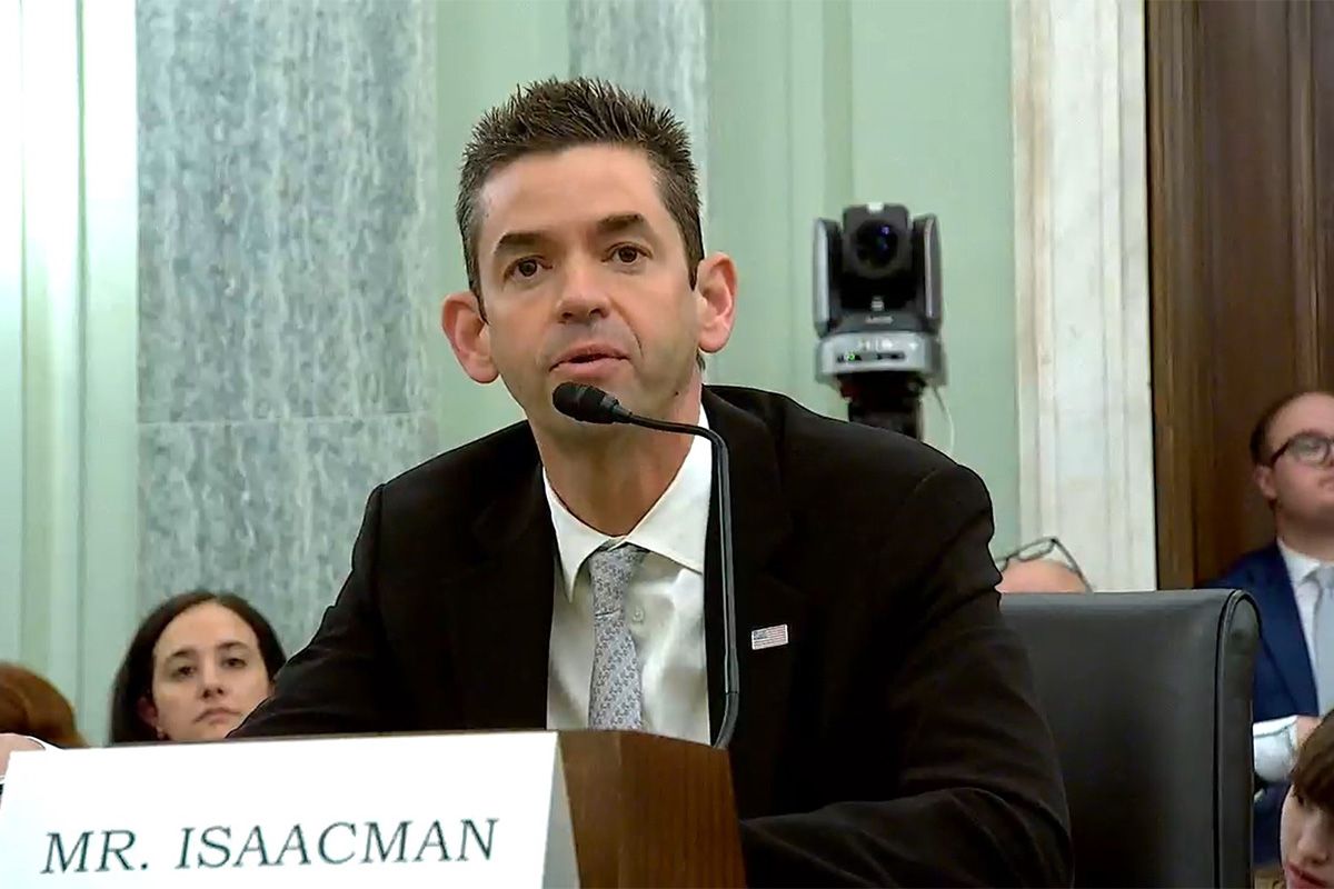 上院議会の商業委員会で行われた公聴会（4月9日）に臨むアイザックマン。彼のNASA長官就任を多くの関係者が確信していた(c)The Senate Committee on Commerce