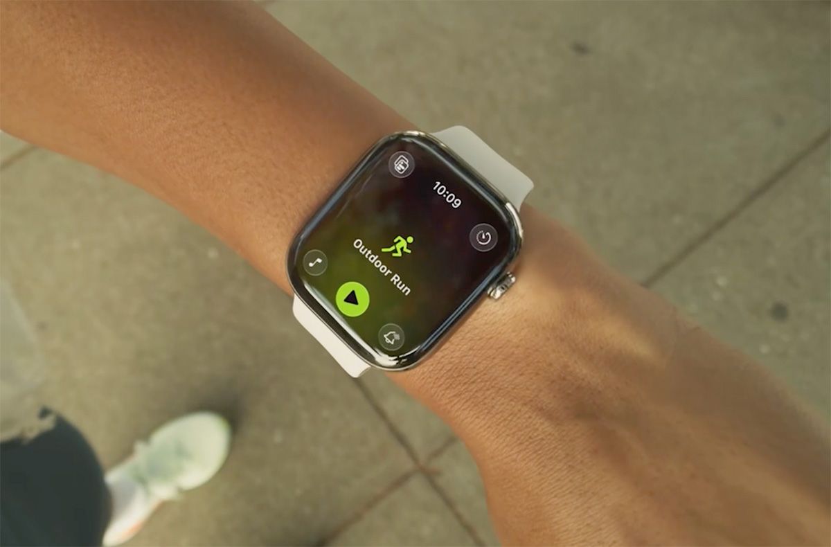 Apple Watchがワークアウトを実践するユーザーのパーソナルコーチになる新機能「Workout Buddy」が誕生した