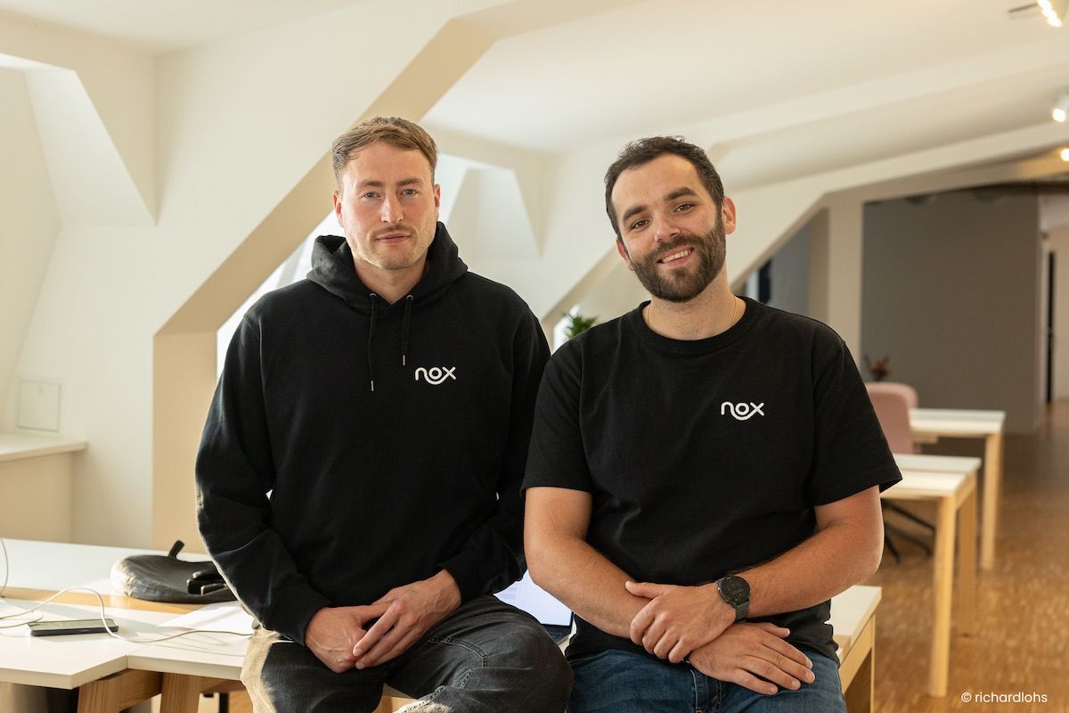 左からNox Mobility共同創業者のヤネク・スマーラとティボー・コンスタン（Nox Mobility）