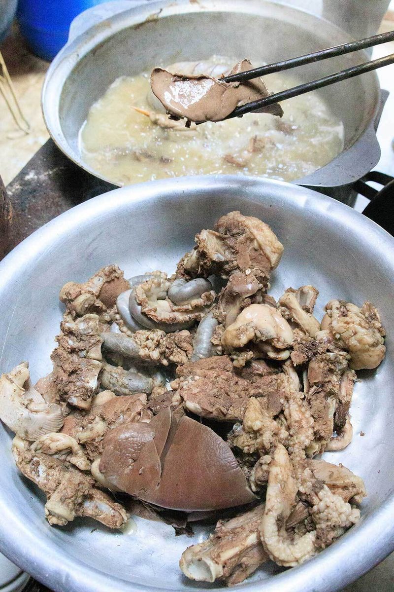 羊の内臓の煮込み「チャンサン・ゲデス」。モンゴル人にとっては最高のごちそうだという