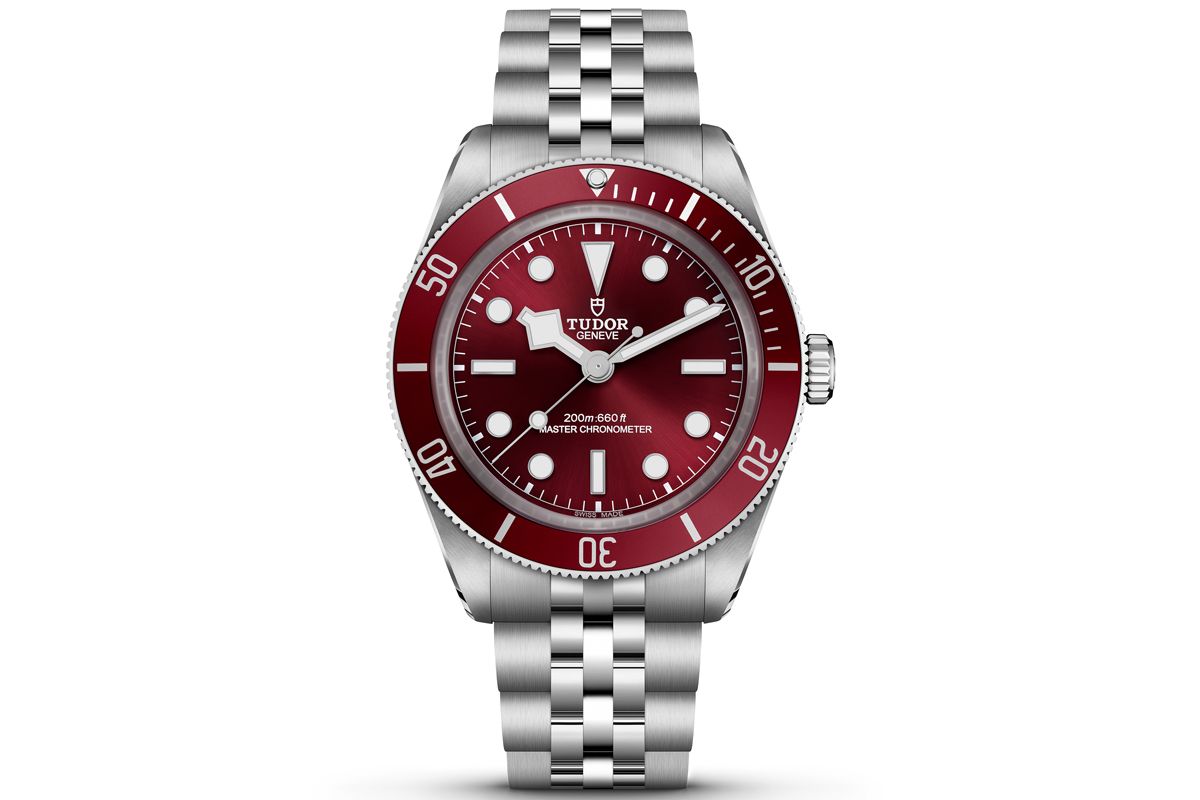 自動巻き、SSケース、ケース径39㎜。649000円〈チューダー／日本ロレックス / チューダー Tel:0120-929-570〉