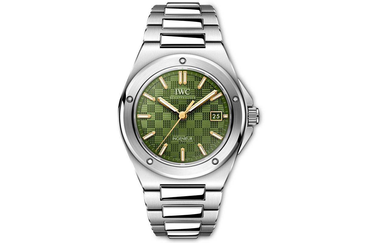 自動巻き、SSケース、ケース径40㎜。世界限定1,000本。1954700円〈IWC Tel:0120-05-1868〉