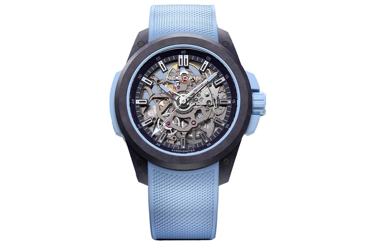 自動巻き、ノルテックケース、ケース径39㎜。924000円〈ノルケイン／ノルケイン・ジャパン Tel:03-6864-3876〉