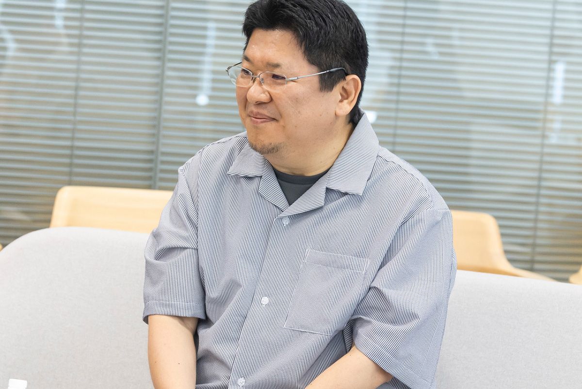 「家族アルバム みてね」の事業責任者である佐藤僚氏は、App Storeやアップルデバイスのプライバシーを重視したクローズドな設計を評価している