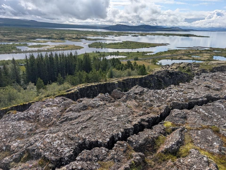 火山活動が活発なアイスランドは、火星の表面の「代役」として利用されることが多い（Bruce Dorminey）