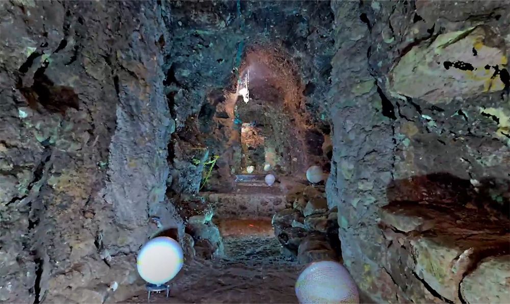 調査用トンネルの内部。