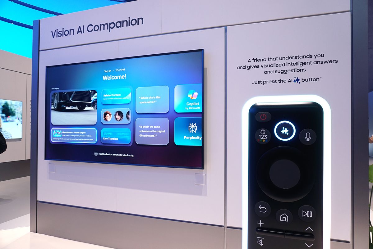 サムスンが発表した生成AIエージェントを搭載する2025年モデルのQLEDシリーズのテレビ。リモコンのボタン、または音声操作からエージェントを呼び出して番組に関する情報を聞いたり、チャットも楽しめる