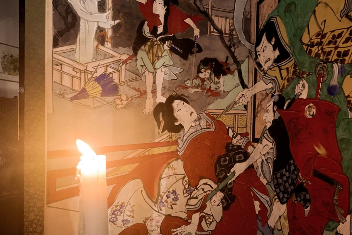 二曲一隻屏風『播州皿屋敷 鉄山下屋敷』一部