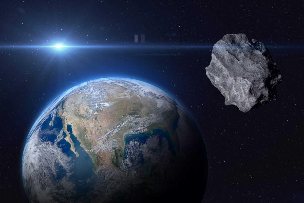 地球の「隠れた準衛星」発見、60年間寄り添って公転しながら