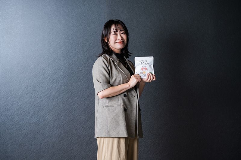 おおしま・まりこ◎お茶の水女子大学大学院人間文化創成科学研究科 修了。2012年キッコーマン入社後、商品開発業務に長年携わる。息子の食物アレルギーがきっかけで離乳食に深い関心をもつ。社内の新規事業創出制度で選抜され、23年7月にfufumuを設立し代表取締役社長に就任し現職に至る。