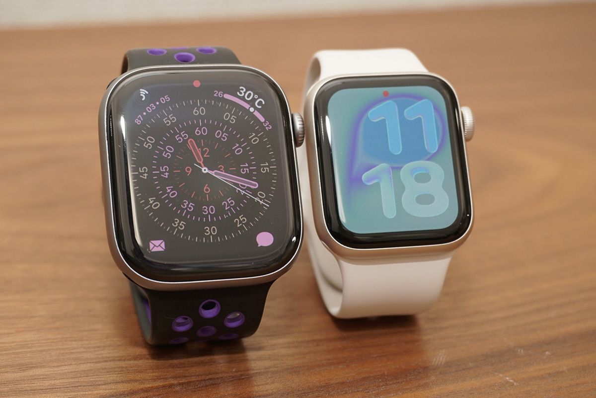 左はアルミニウム46ミリケースのSeries 11。カラーバリエーションはスペースグレイ。右は40ミリケースのSE 3。カラーバリエーションはスターライト