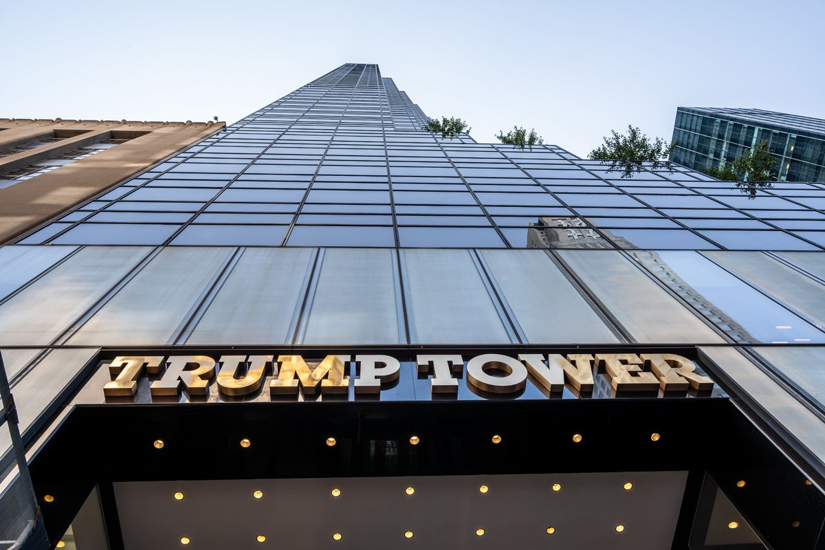 トランプ・タワー（Massimo Parisi / Shutterstock.com）