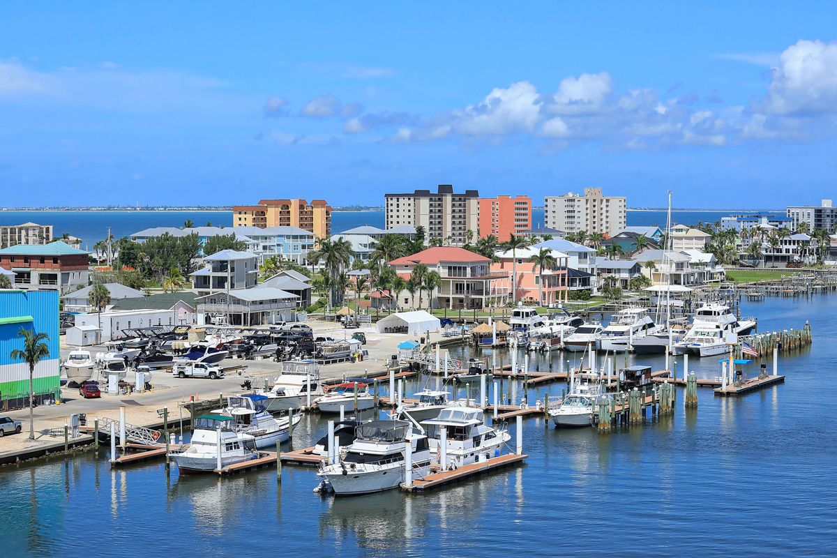 フロリダ州フォートマイヤーズ（Shutterstock.com）