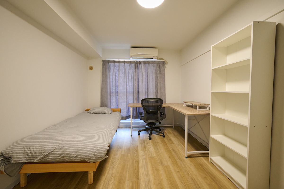 入居者用の個室。ここから多くの漫画家が夢を叶える。