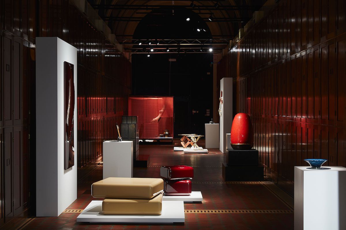 昨年のLondon Design Festival開催時に、ロンドンのヴィクトリア＆アルバート博物館（V&A）で行われた展示の様子。（photo by Ed Reeve）