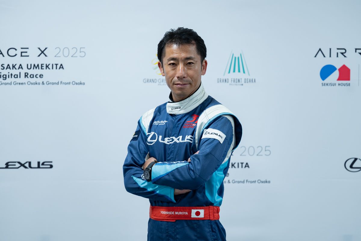 エアレース・パイロットの室屋義秀