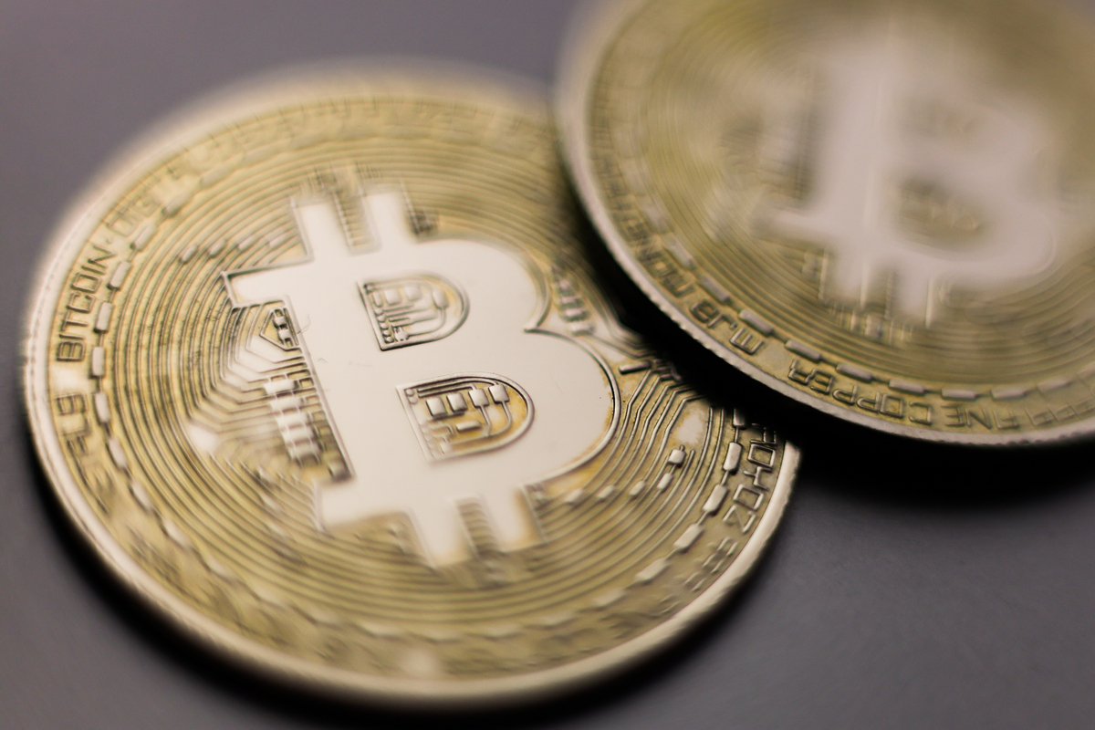 米ドル崩壊懸念のなか、年末までのビットコインと金価格はどうなる？ | Forbes JAPAN 公式サイト（フォーブス ジャパン）